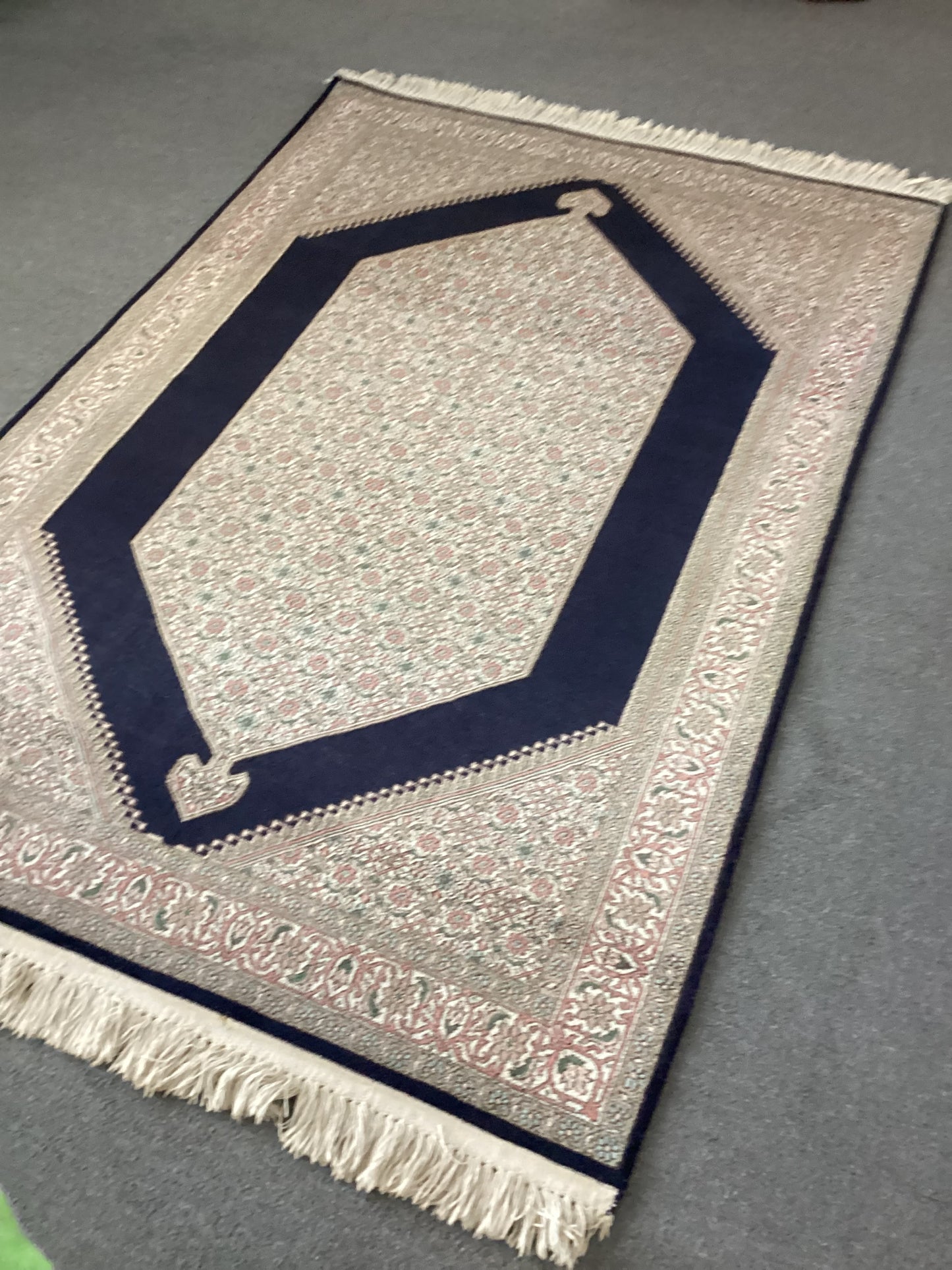 4x6 Kashmiri Bijar Silk Rug