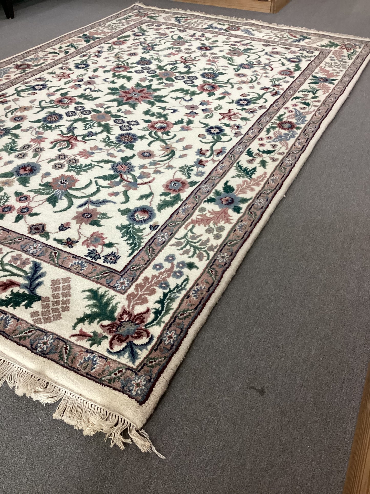 5’10 X 9’1 White Indo Persian Rug
