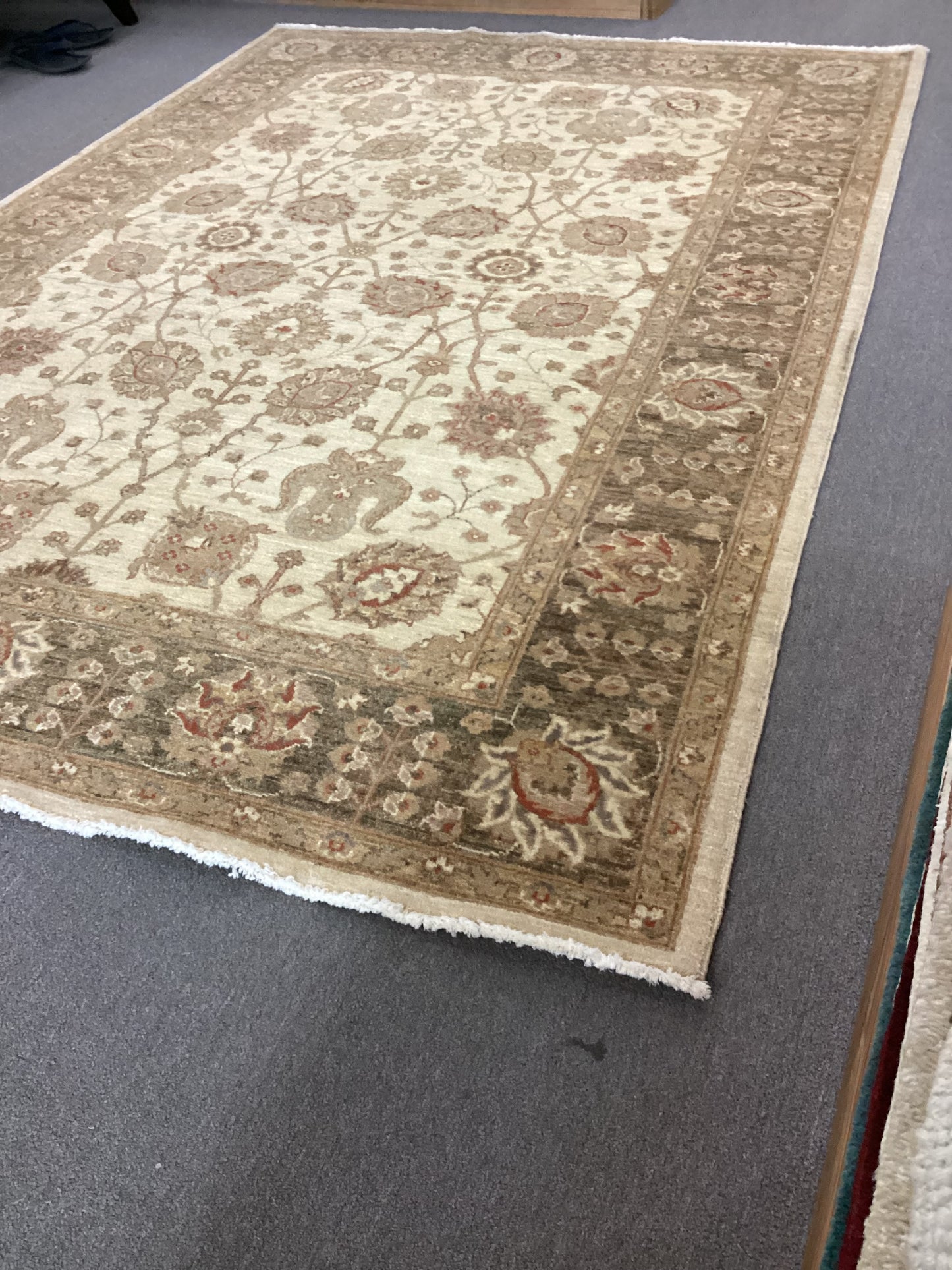 6’1 X 8’11 Beige Turkish Oushack Rug