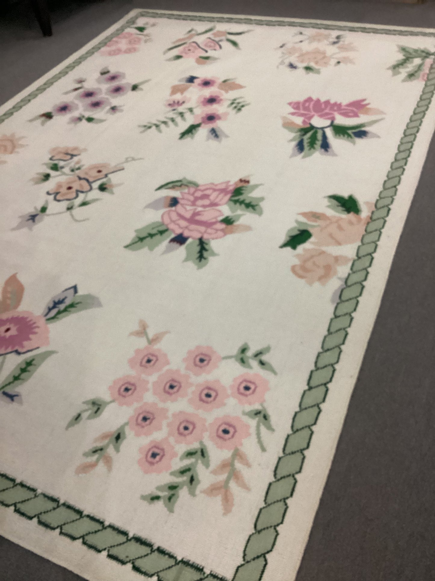 6’1 X 9 White Dhurrie Rug