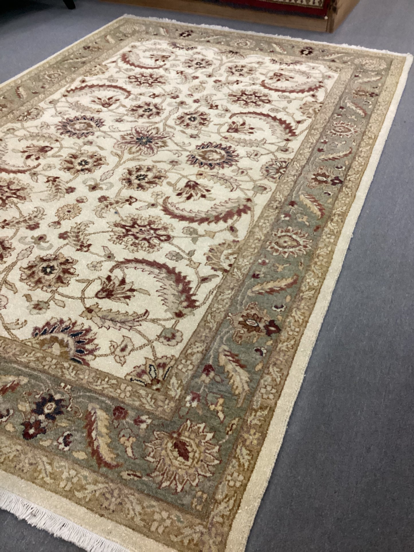 6’2 X 9’9 Oushack Rug