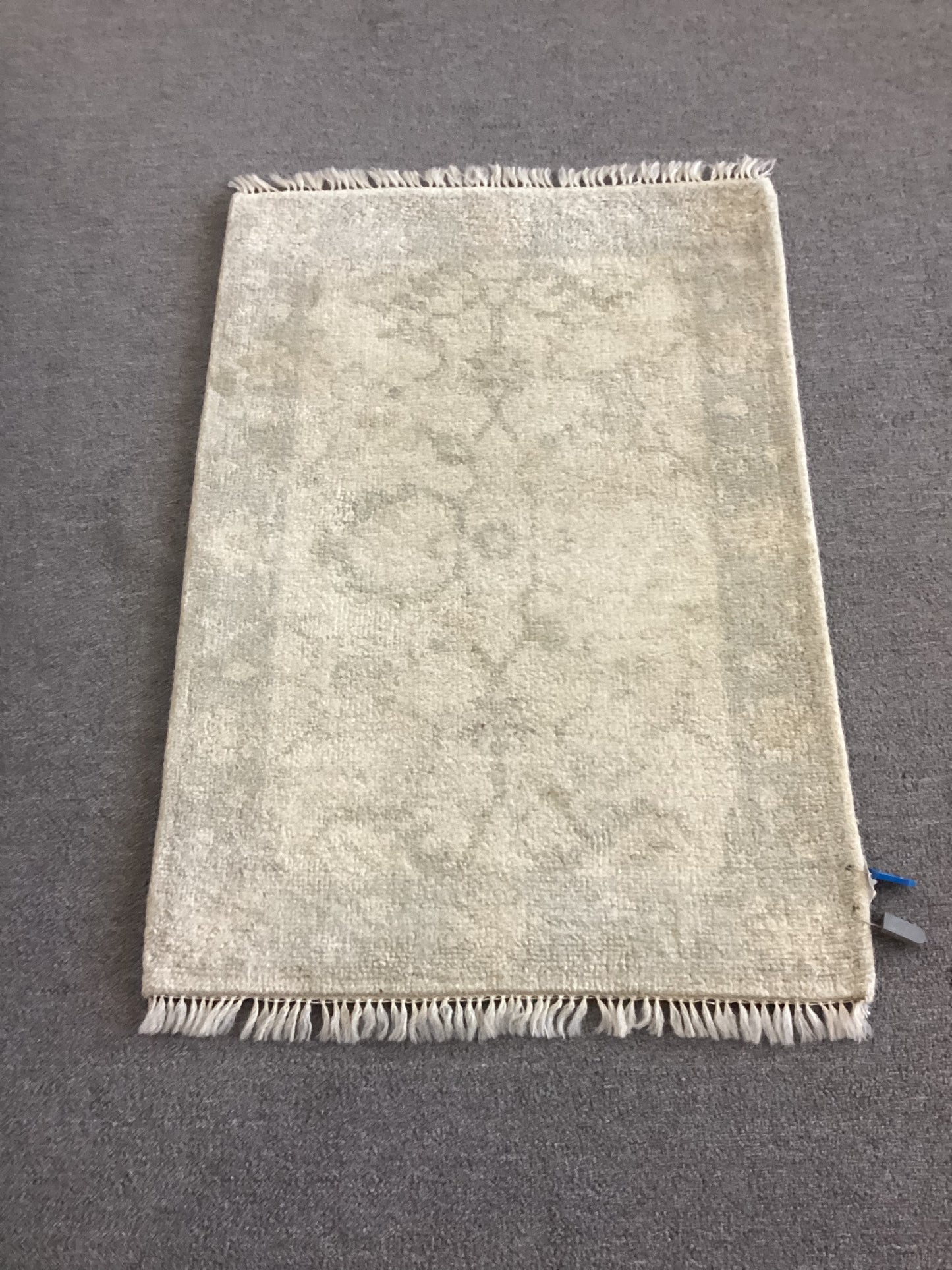 2x3 Ivory Oushak Rug