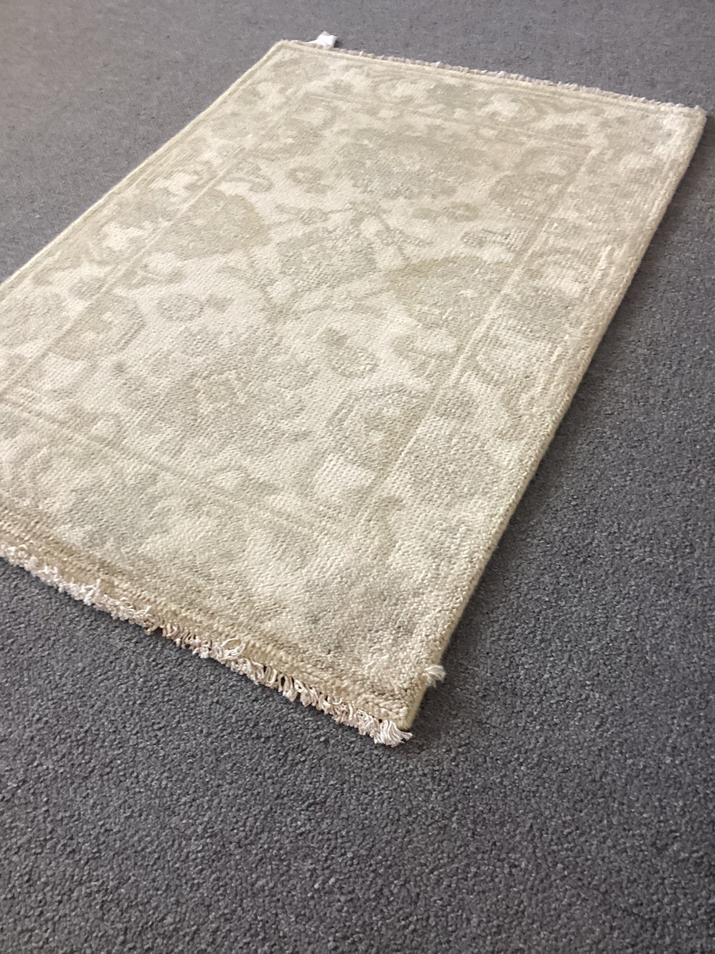2x3 Silver Turkish Rug