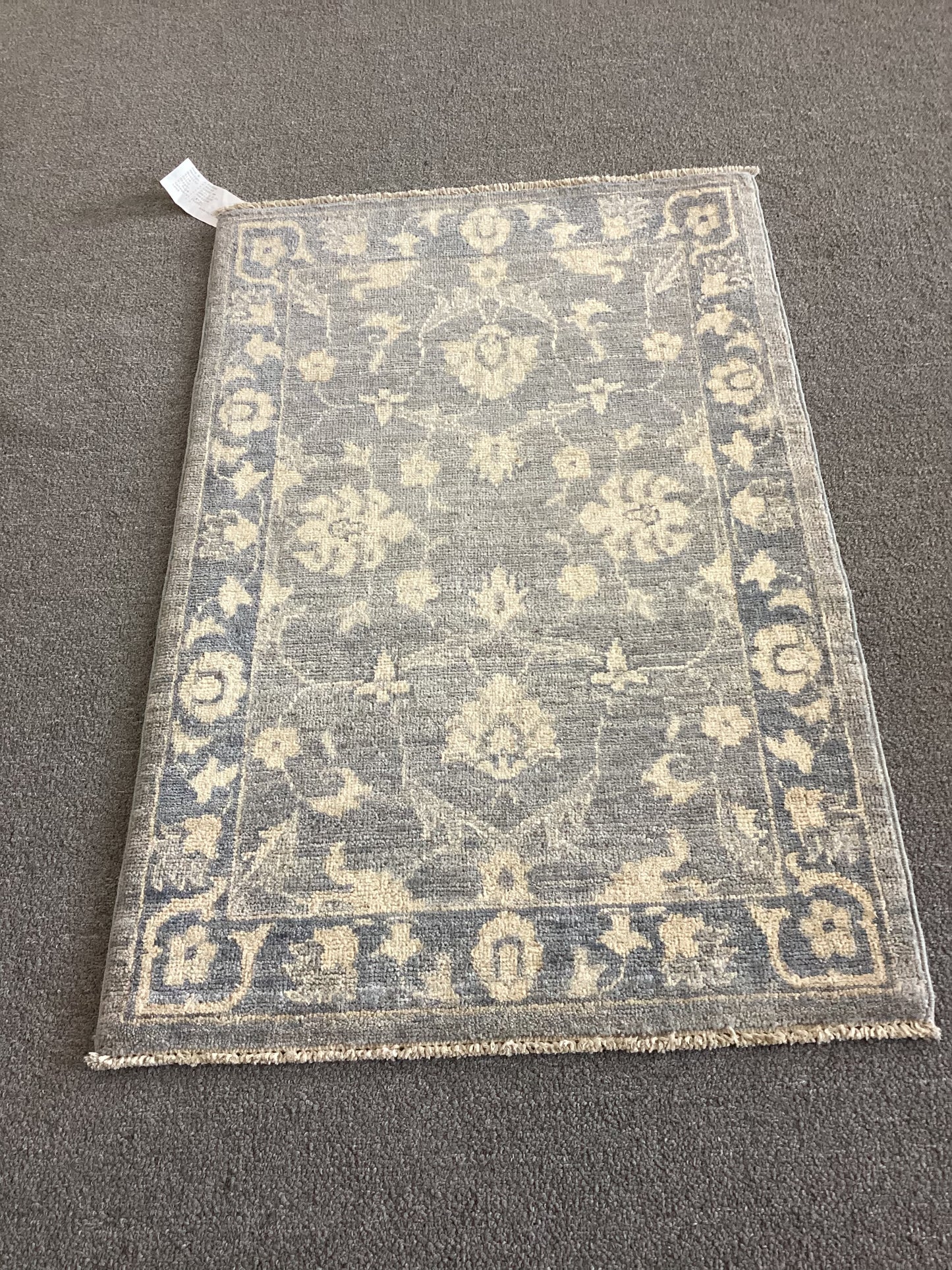 2x3 Silver Rug