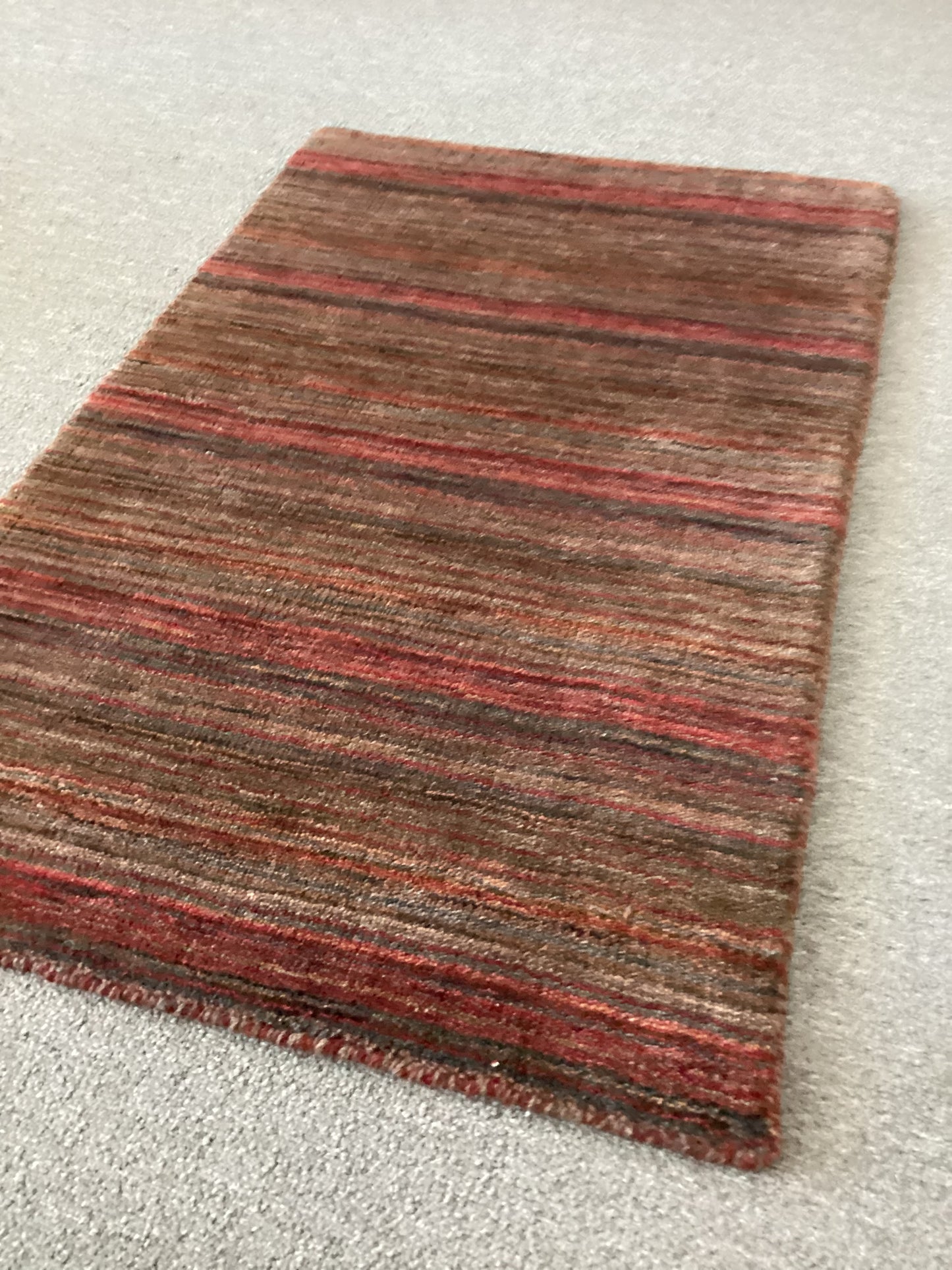 2x3 Red Handloomed Rug
