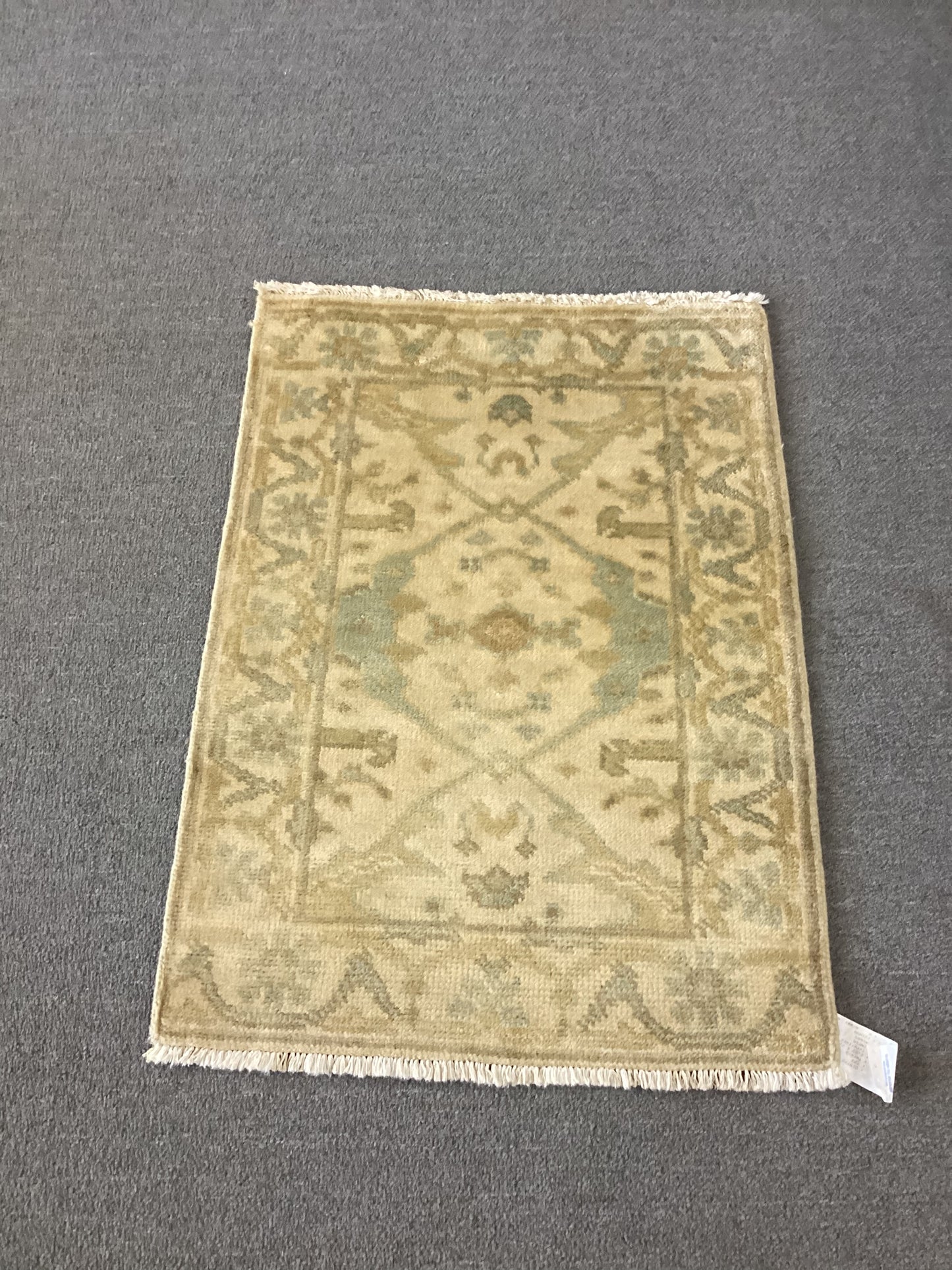 2x3 Ivory Turkish Rug