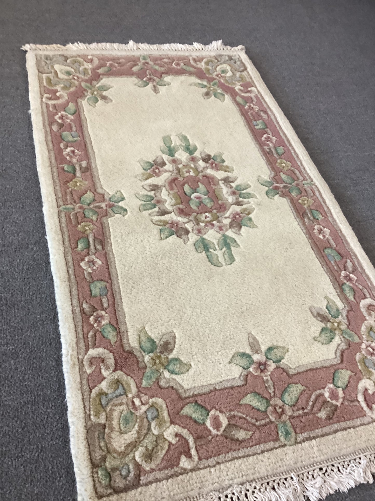 2x3 White French Aubusson Rug