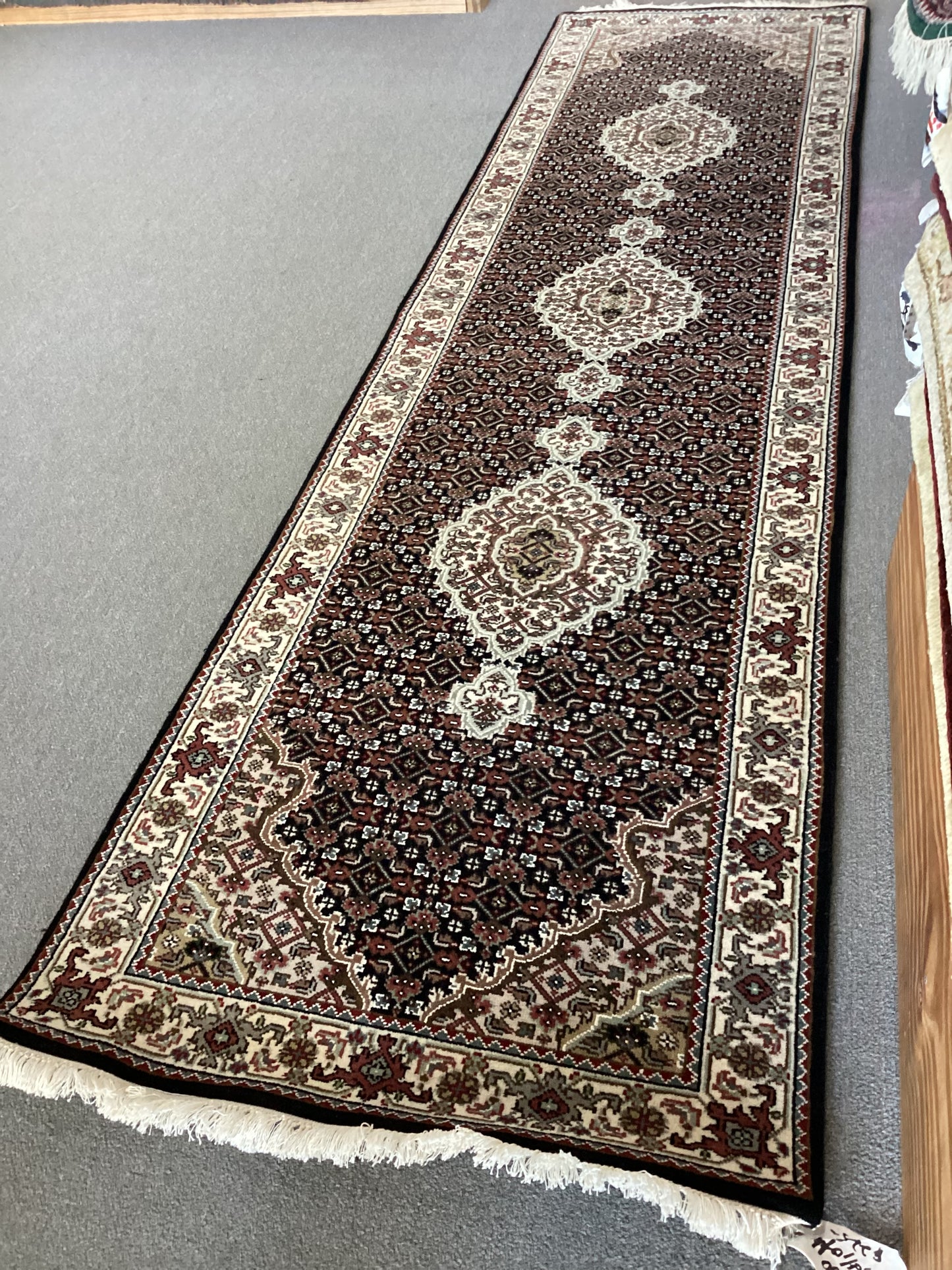 2’8 X 10 Black Runner Rug