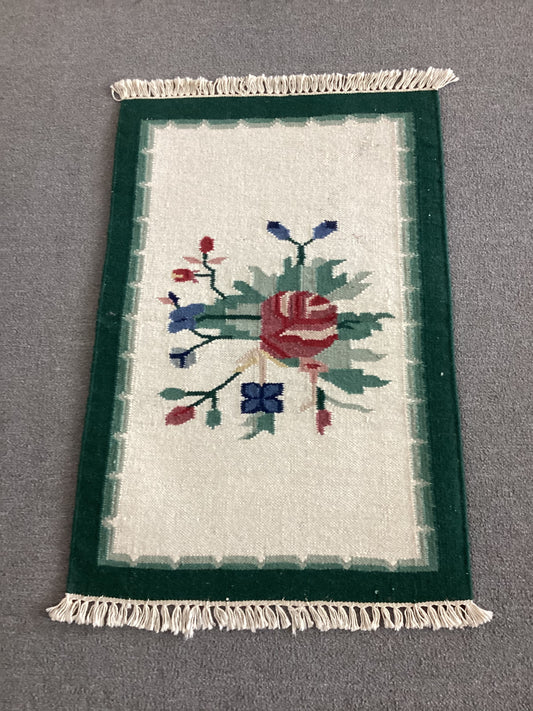 2x3 Green Dhurrie Rug