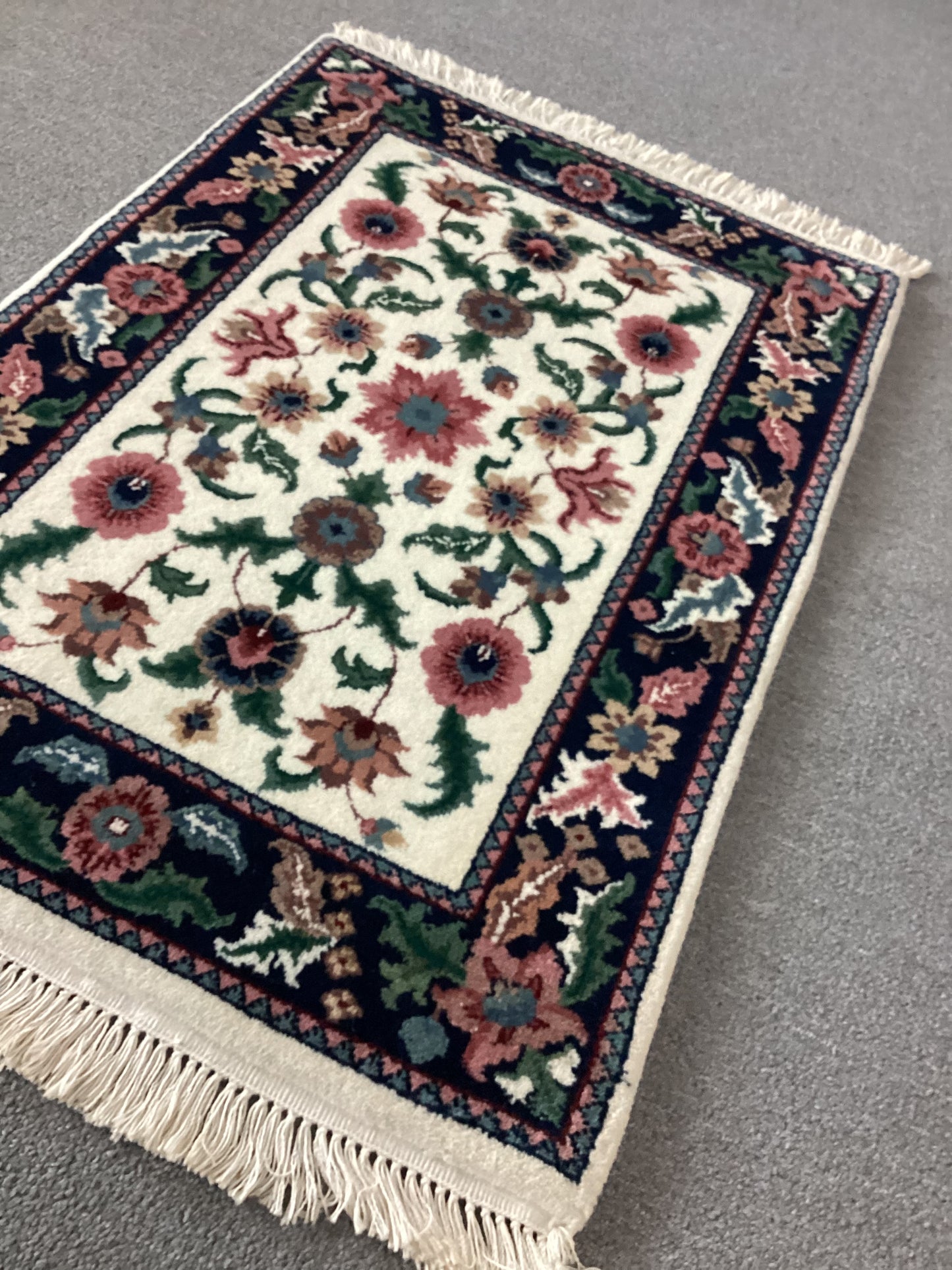 2x3 Green Indo Persian Rug