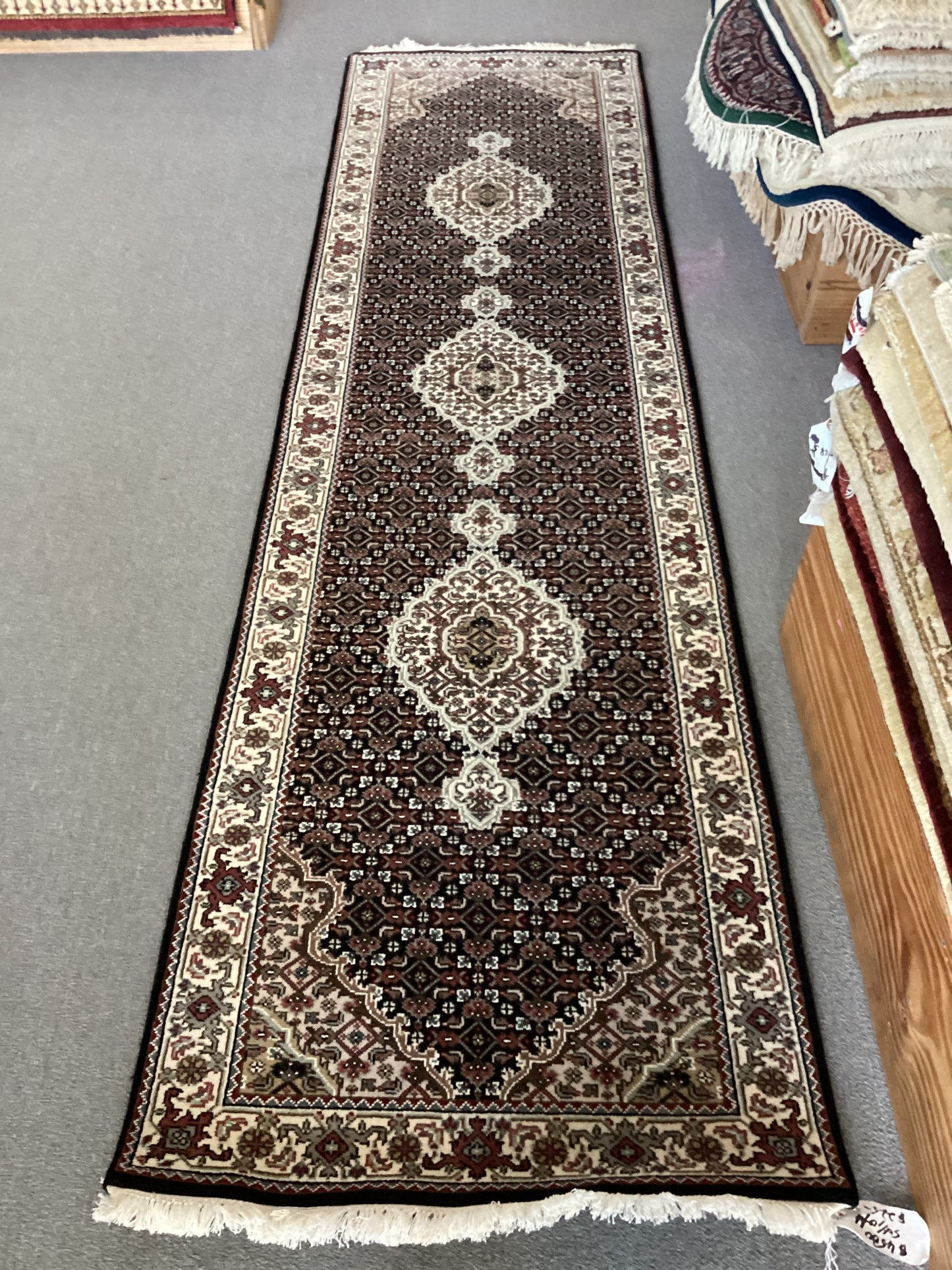 2’8 X 10 Black Runner Rug