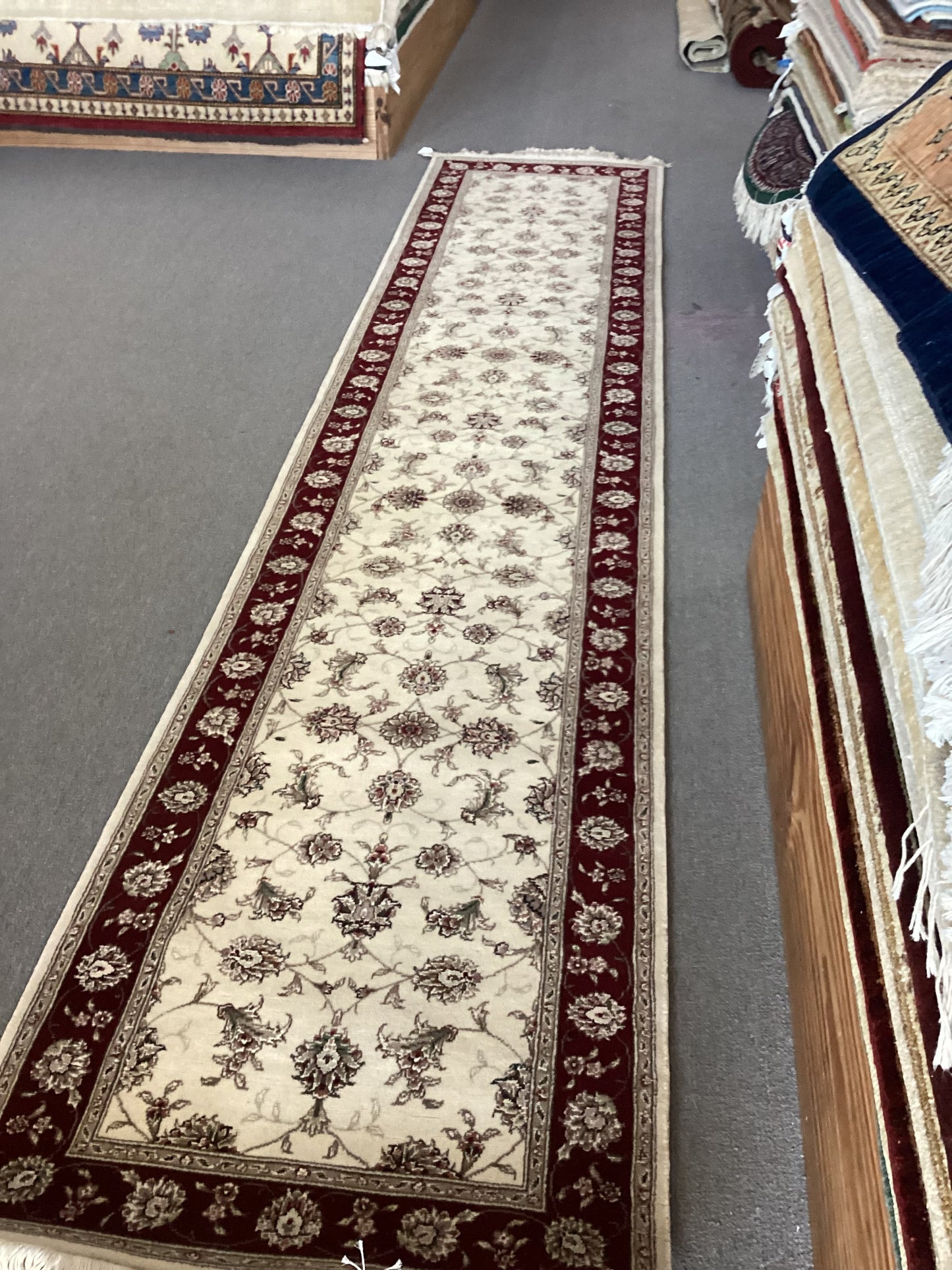 2’6 X 12 White Runner Rug