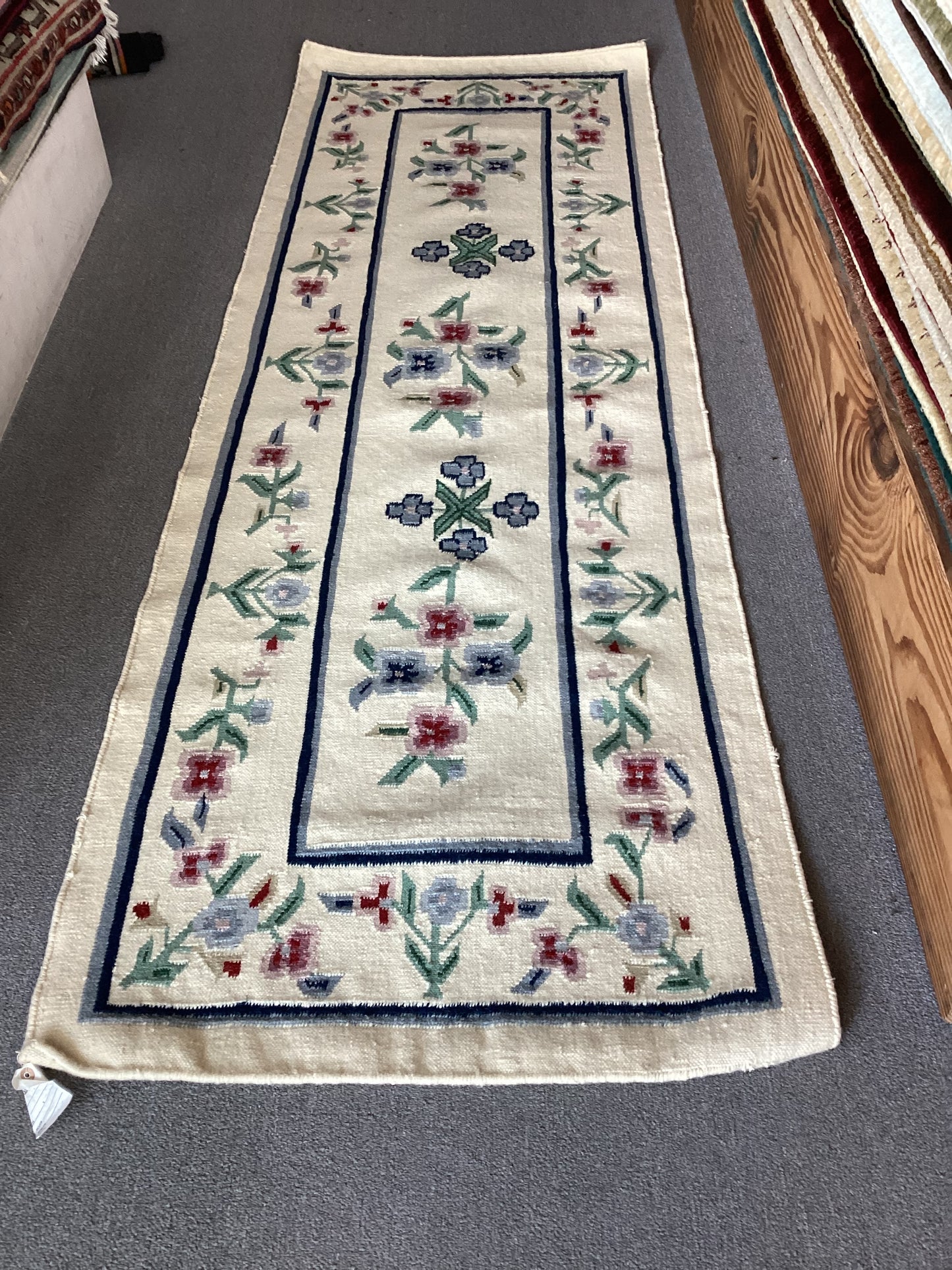 2’6 X 5 White Dhurrie Runner Rug