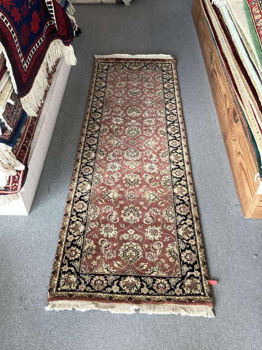 2’6 X 7’6 Brown Runner Rug
