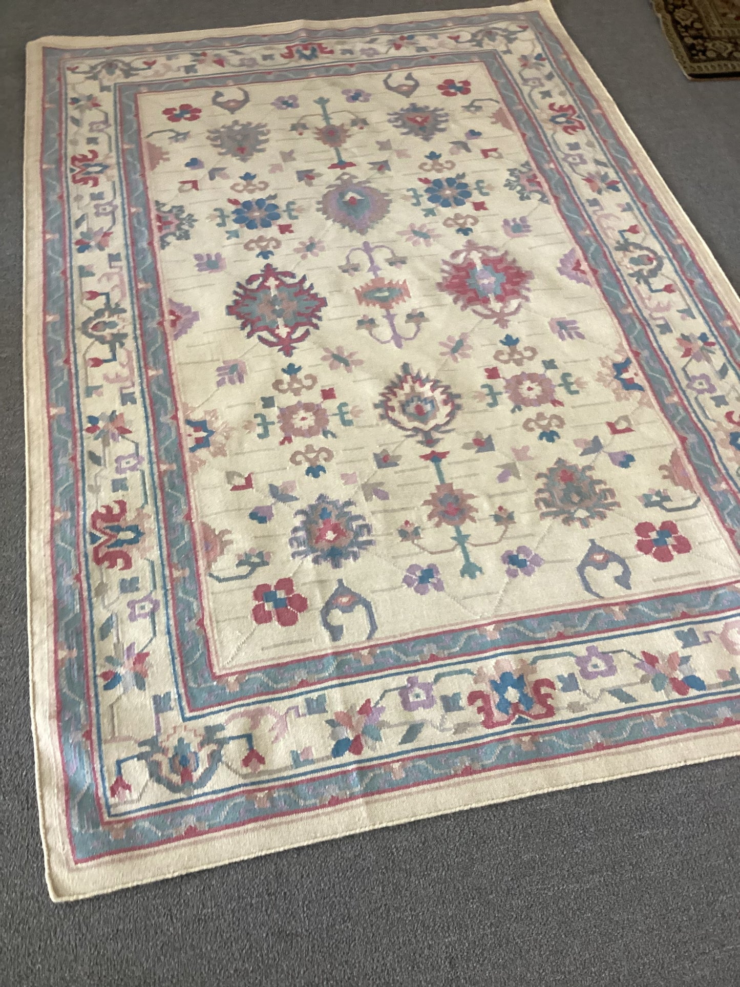 4X6 White Dhurrie Rug