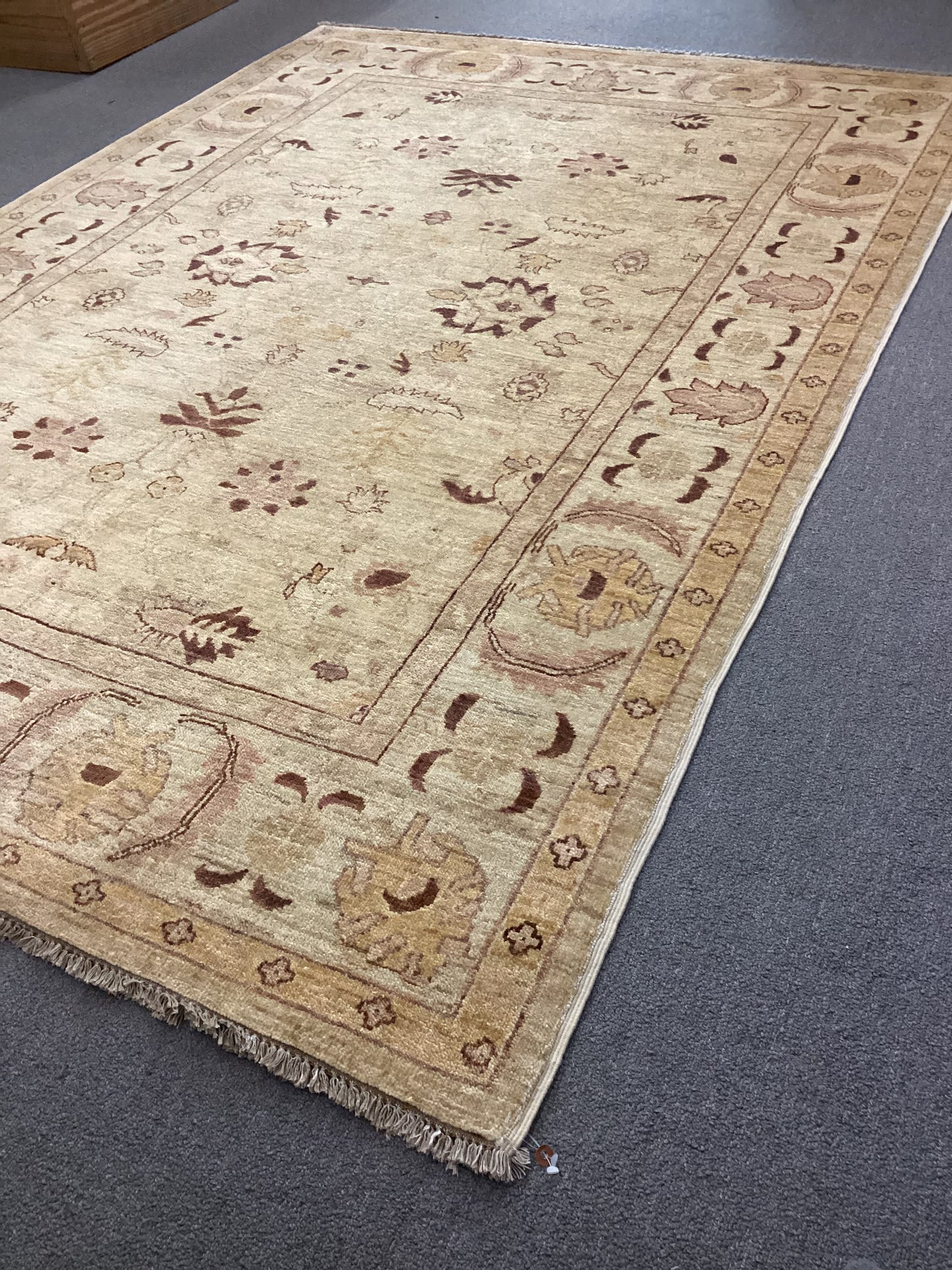 5’6 X 7’7 Beige Turkish Oushack Rug