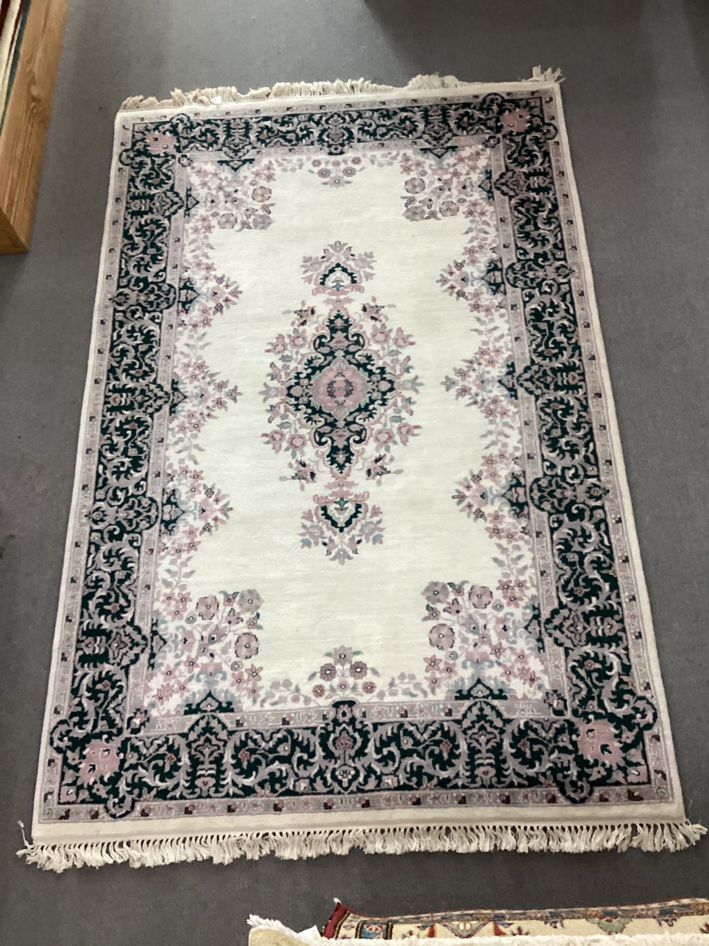 5’9 X 8’9 White Indo Persian Rug