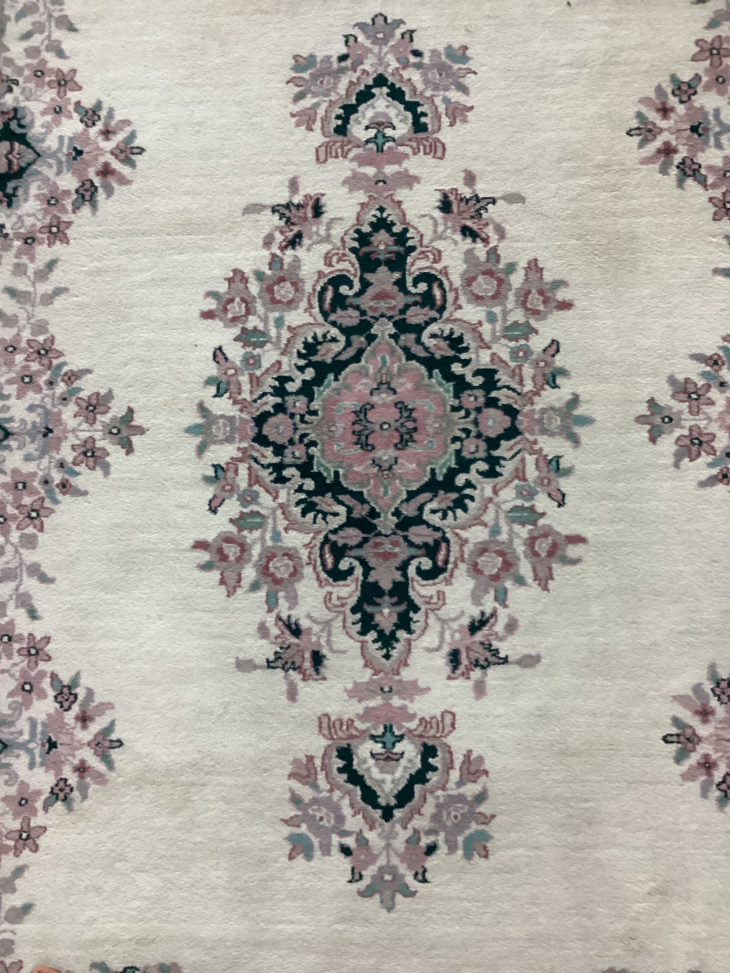 5’9 X 8’9 White Indo Persian Rug