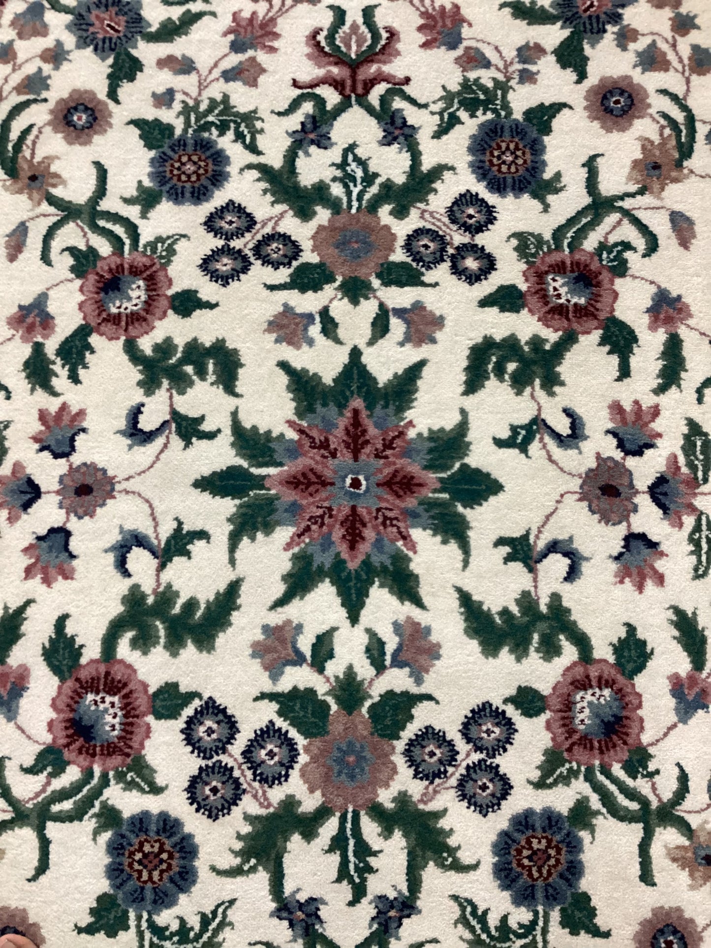 5’10 X 9’1 White Indo Persian Rug