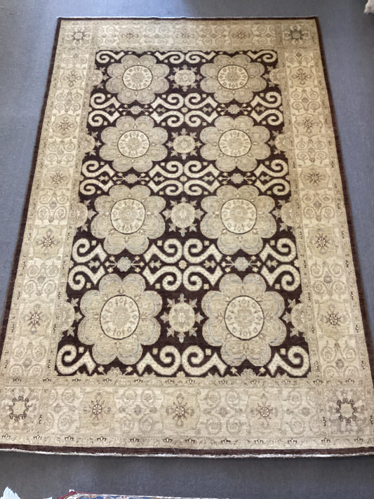5’10 X 9’1 Brown Turkish Oushack Rug