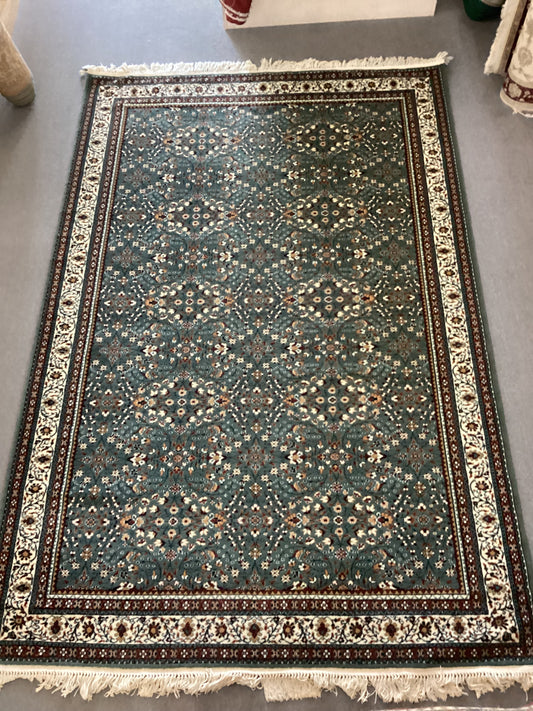 6’6 X 8’6 Green Isfahan Rug