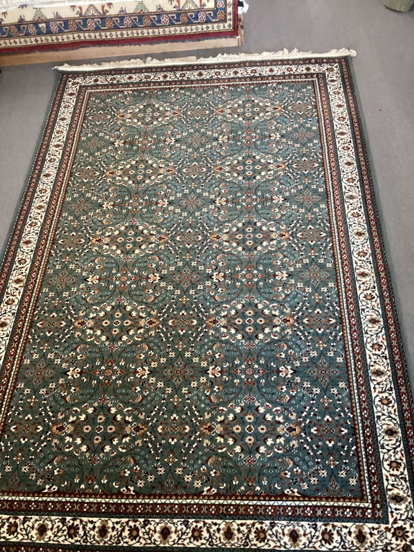 6’6 X 8’6 Green Isfahan Rug