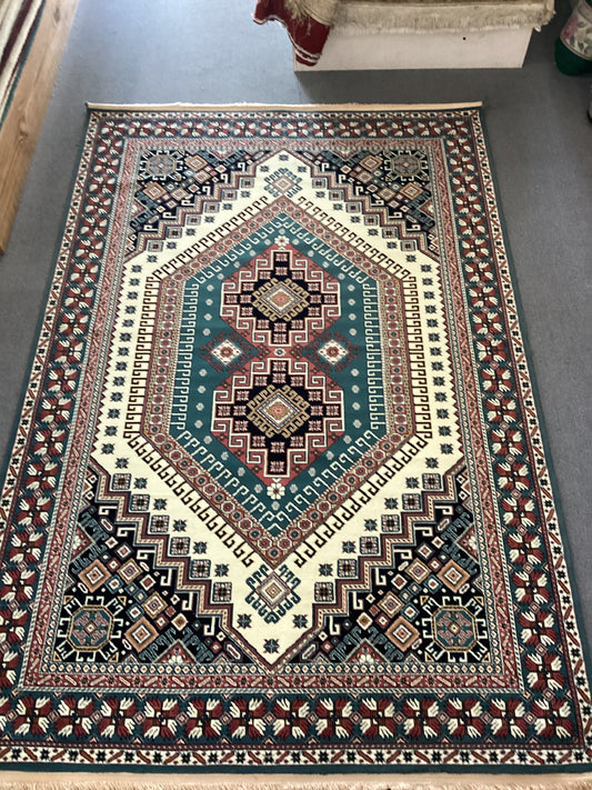6’7 X 9’9 Blue Isfahan Rug