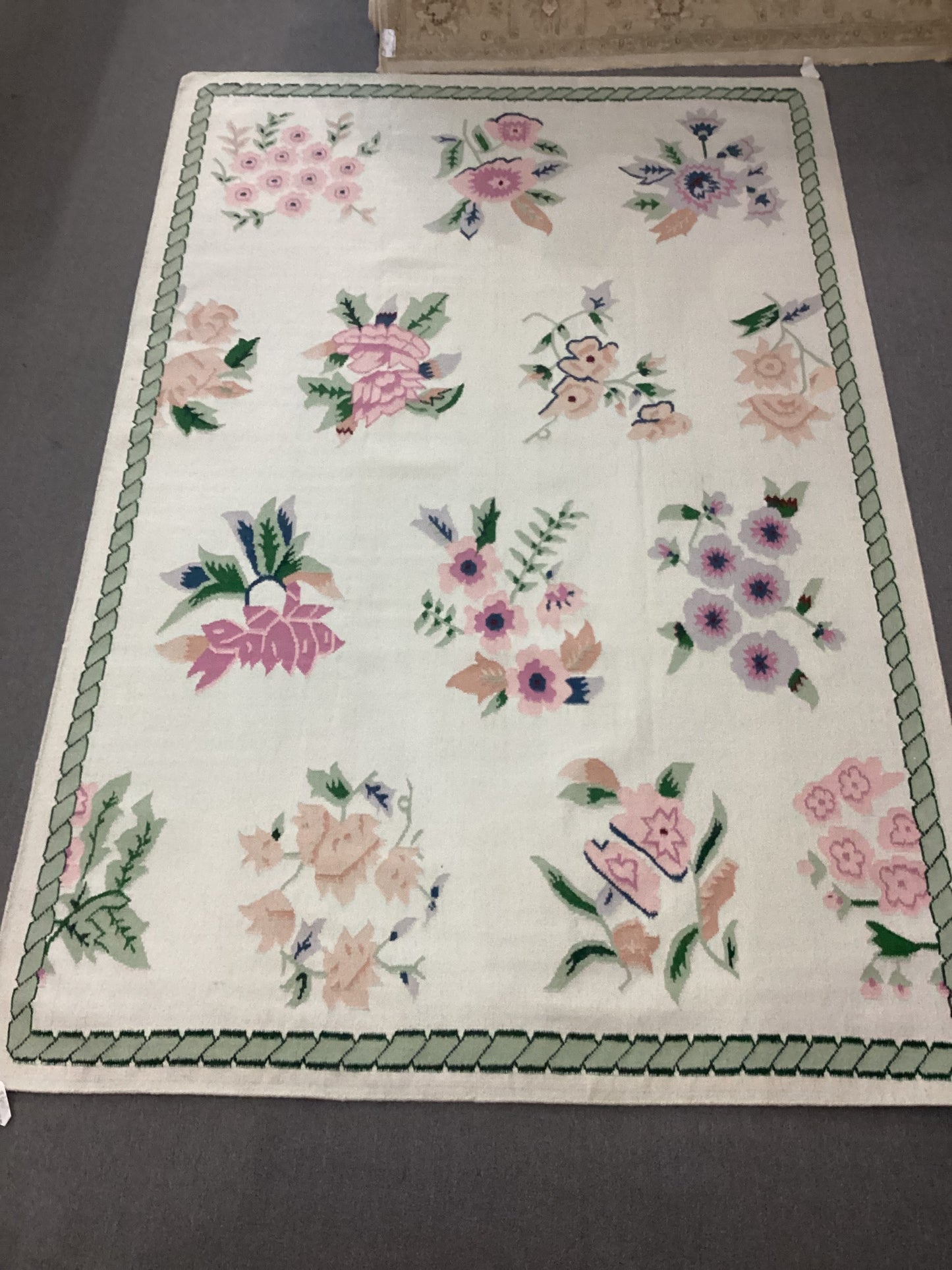 6’1 X 9 White Dhurrie Rug