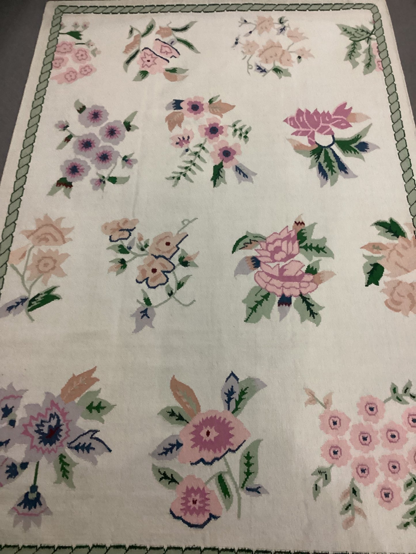 6’1 X 9 White Dhurrie Rug