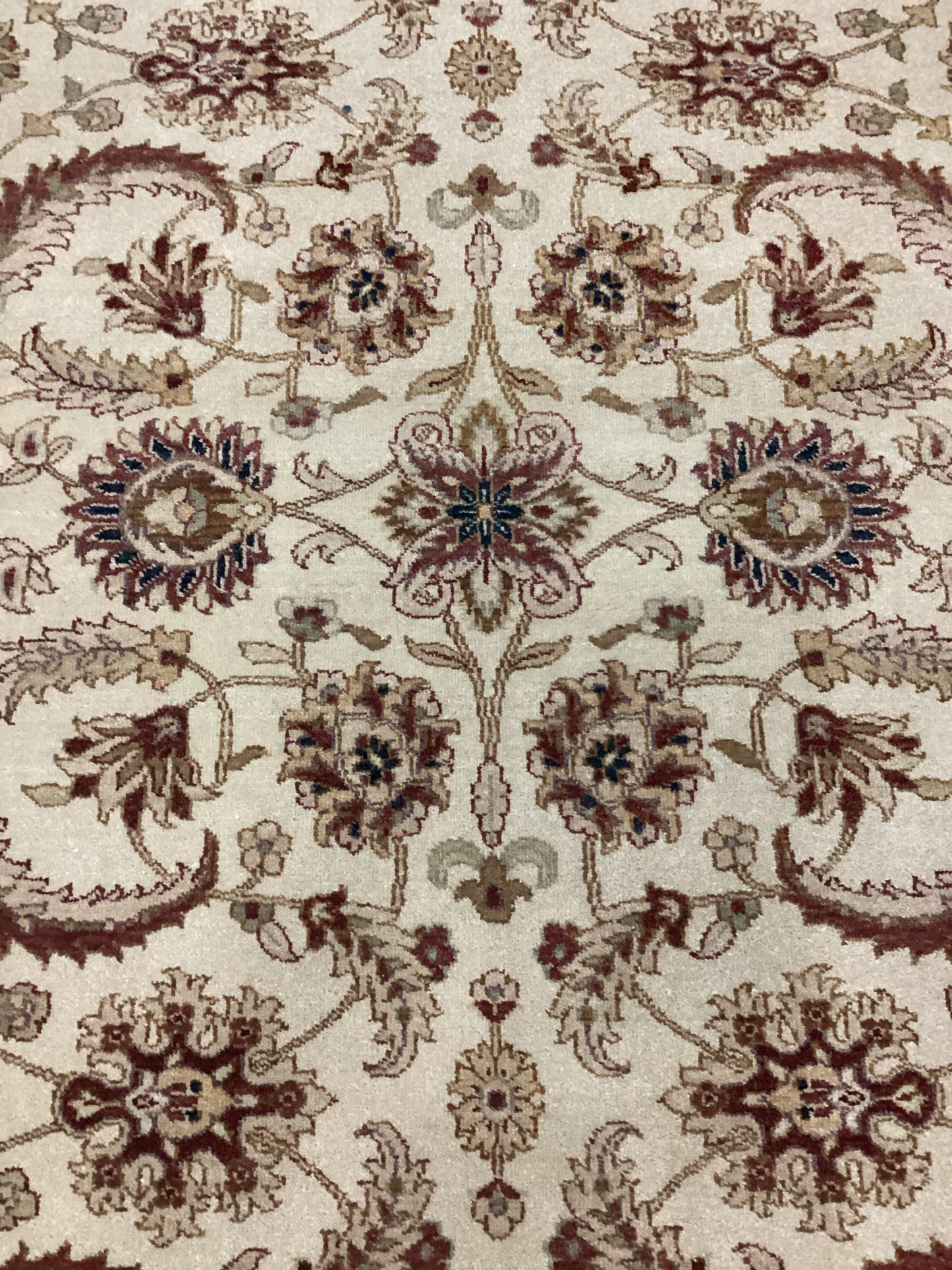 6’2 X 9’9  Oushack Rug