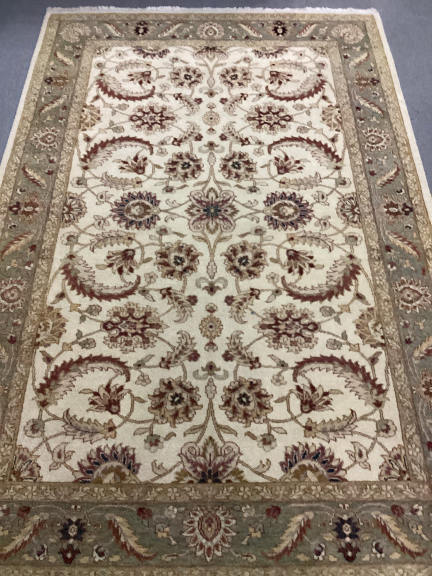 6’2 X 9’9  Oushack Rug