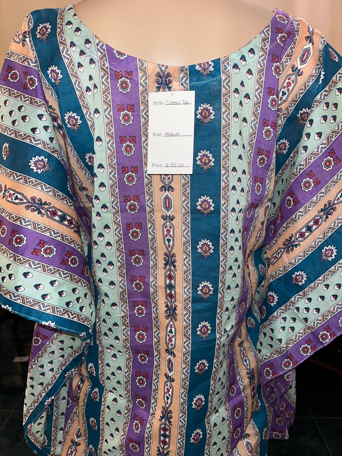Colorful Geometric Top